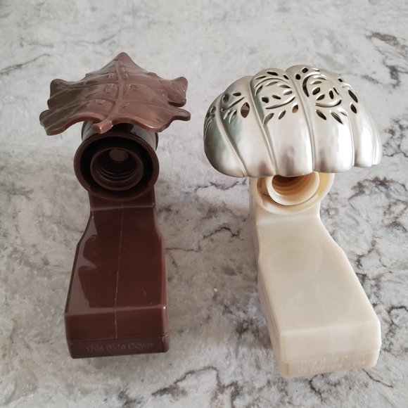 Bath & Body Works, Fall Wallflower Plugs, Set of 2 - Picture 2 of 7